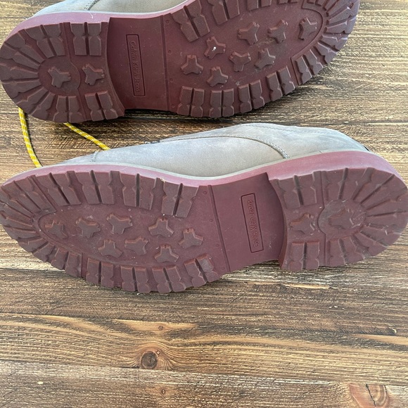 Calvin Klein Shoes 10.5 - Picture 4 of 10